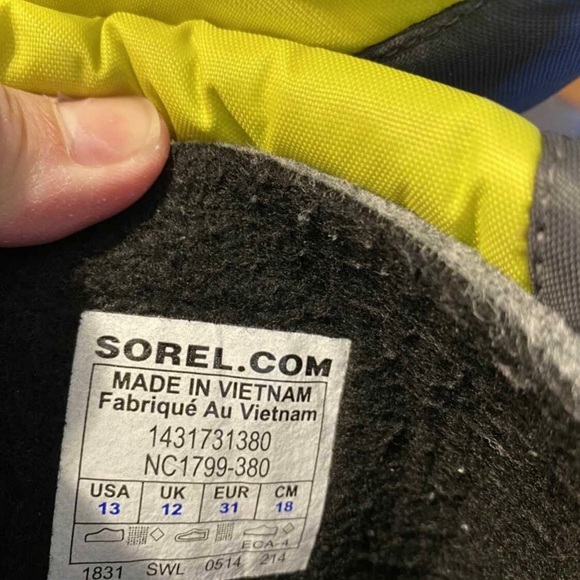 *** SOLD *** Sorel Unisex boots - Picture 5 of 5